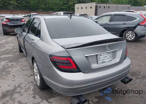 2011 Mercedes-Benz C 300 Luxury 4Matic/Sport 4Matic from USA, damaged, VIN WDDGF8BB7BR141534